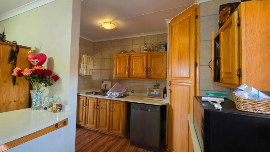 3 Bedroom Property for Sale in Garsfontein Gauteng