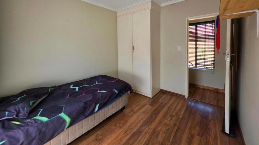 3 Bedroom Property for Sale in Garsfontein Gauteng