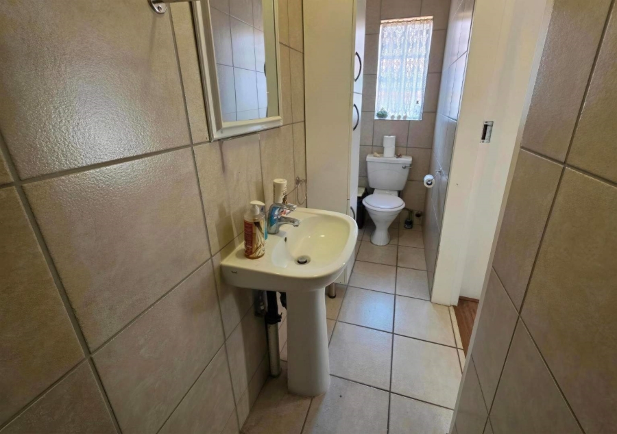 3 Bedroom Property for Sale in Garsfontein Gauteng