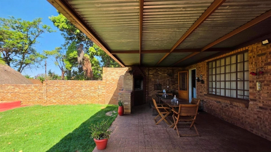 3 Bedroom Property for Sale in Garsfontein Gauteng
