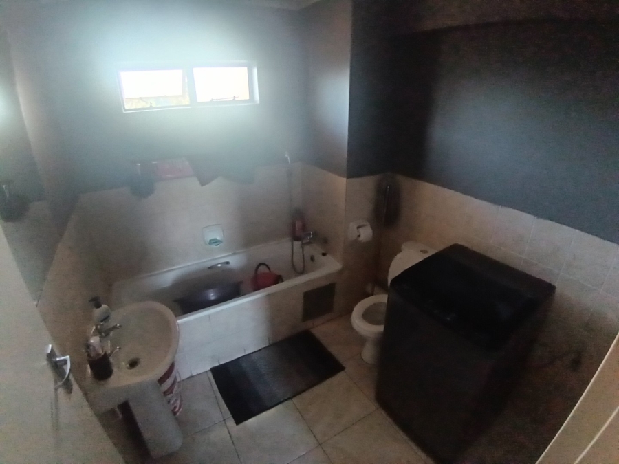 2 Bedroom Property for Sale in Weavind Park Gauteng
