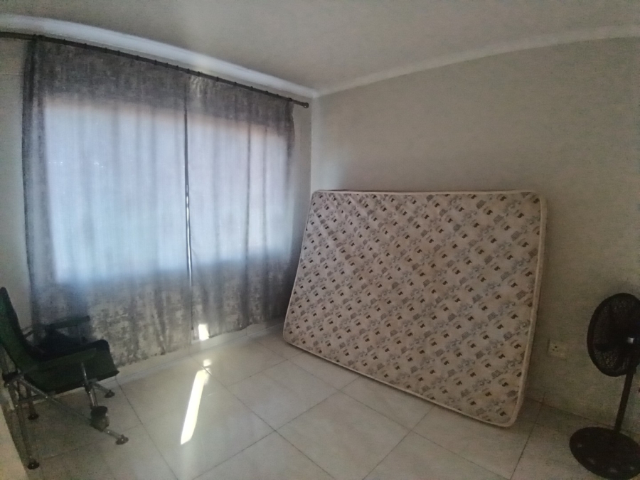 2 Bedroom Property for Sale in Weavind Park Gauteng