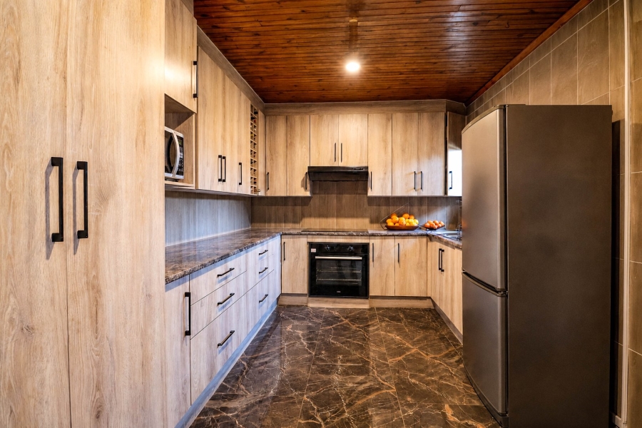 3 Bedroom Property for Sale in Bonaero Park Gauteng