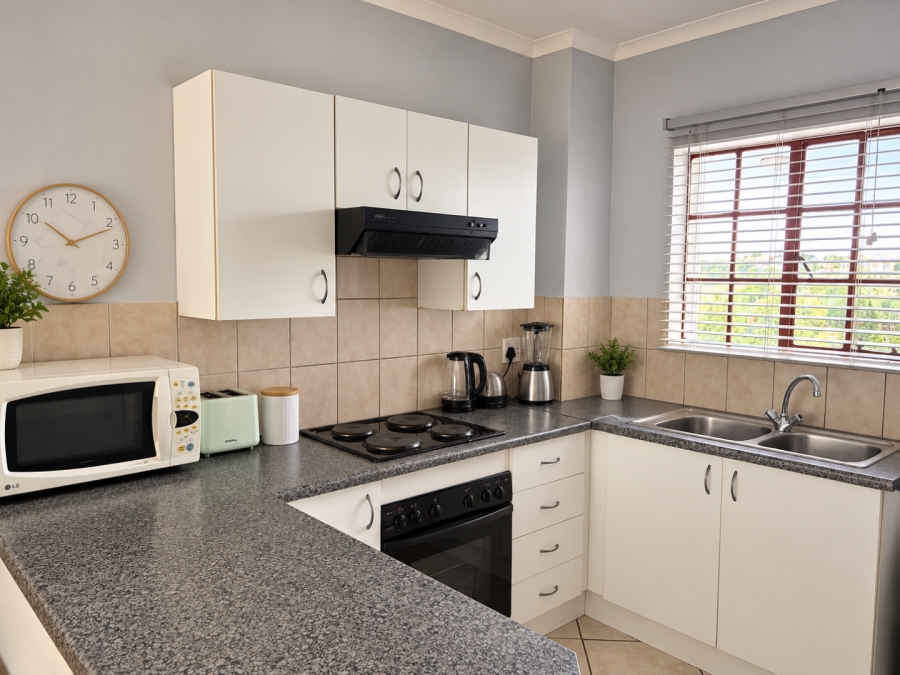 To Let 2 Bedroom Property for Rent in Noordheuwel Gauteng