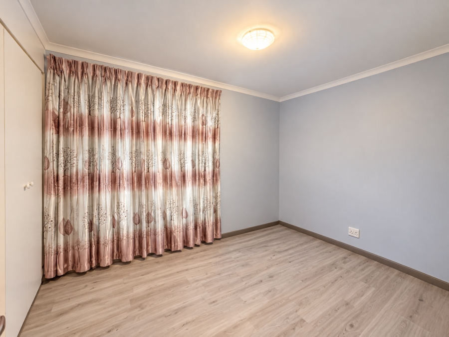 To Let 2 Bedroom Property for Rent in Noordheuwel Gauteng