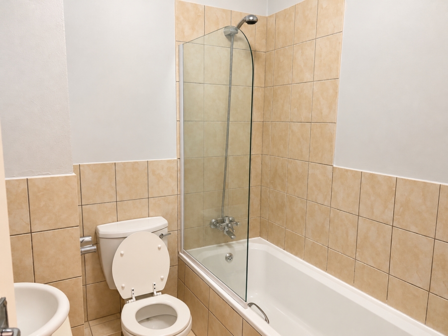 To Let 2 Bedroom Property for Rent in Noordheuwel Gauteng