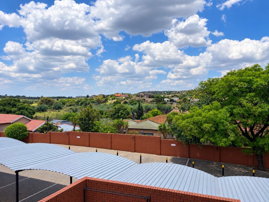 To Let 2 Bedroom Property for Rent in Noordheuwel Gauteng