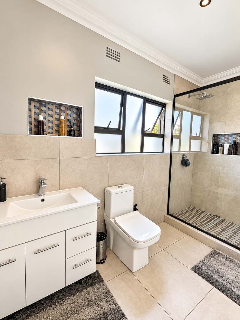 4 Bedroom Property for Sale in Mackenzie Park Gauteng