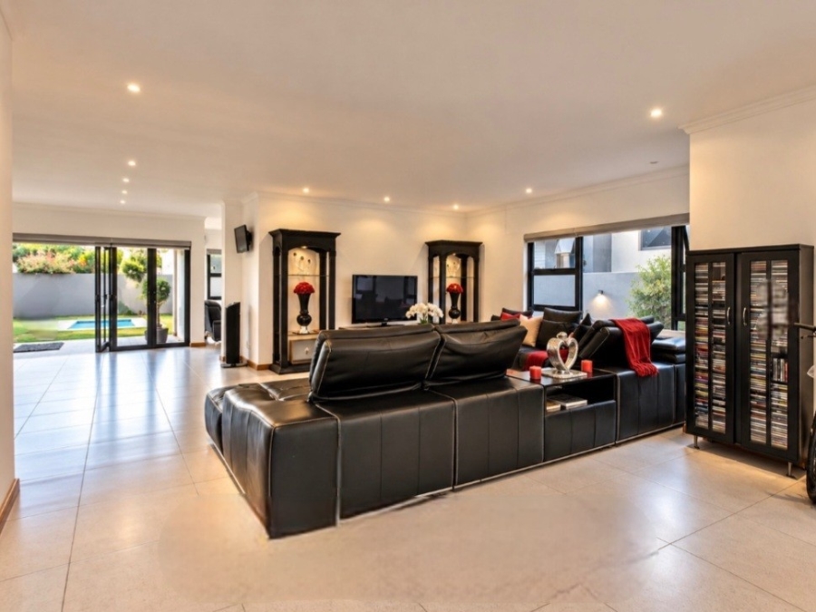 4 Bedroom Property for Sale in Eye of Africa Gauteng