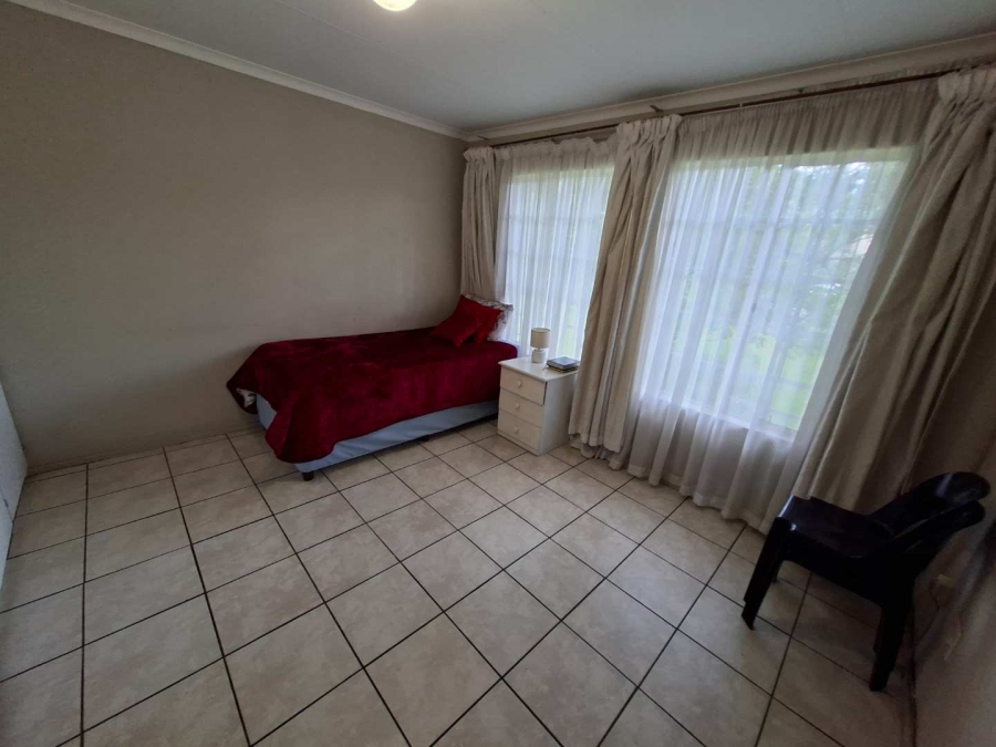 2 Bedroom Property for Sale in Roodepoort Gauteng