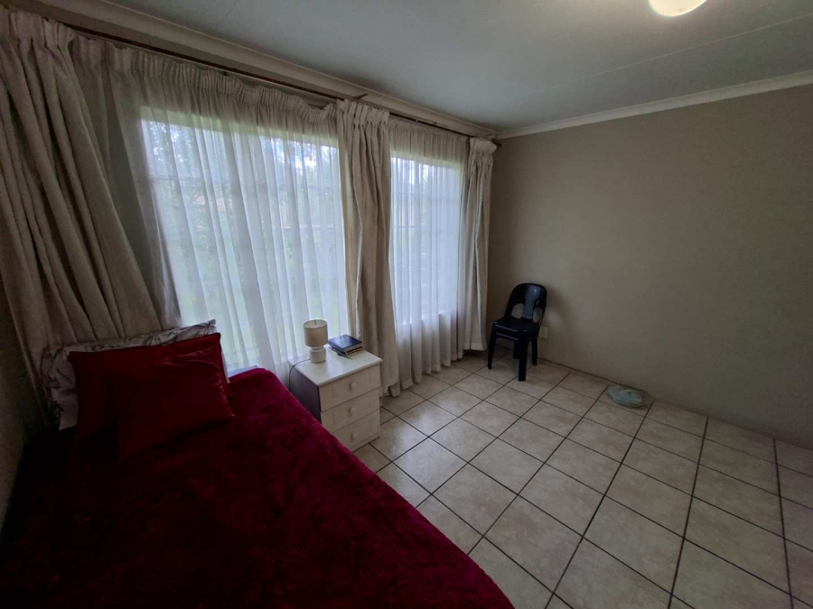 2 Bedroom Property for Sale in Roodepoort Gauteng