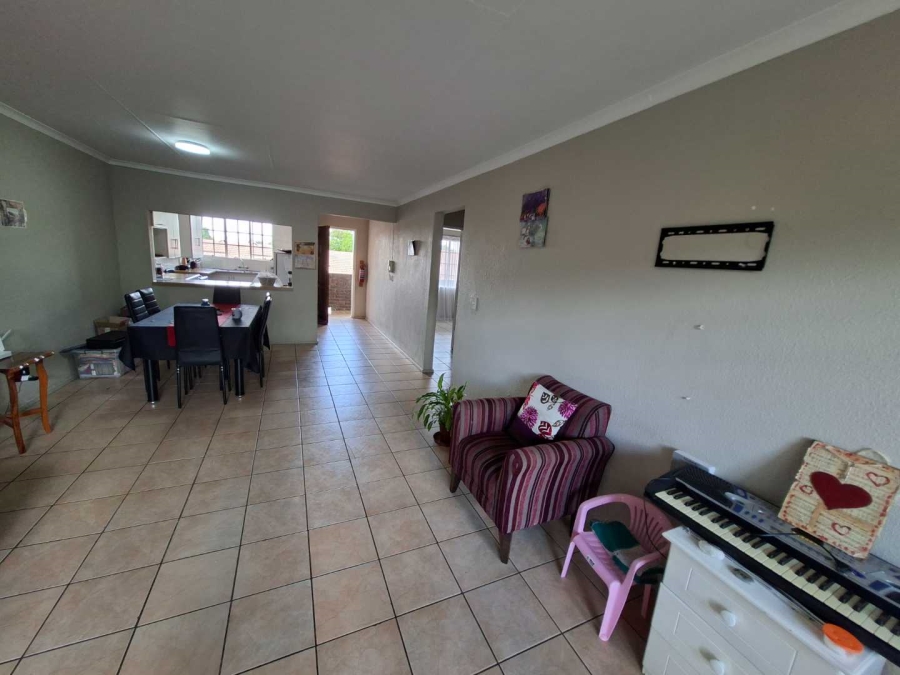 2 Bedroom Property for Sale in Roodepoort Gauteng
