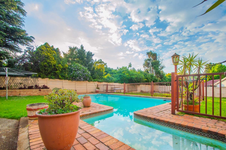 4 Bedroom Property for Sale in Noordheuwel Gauteng
