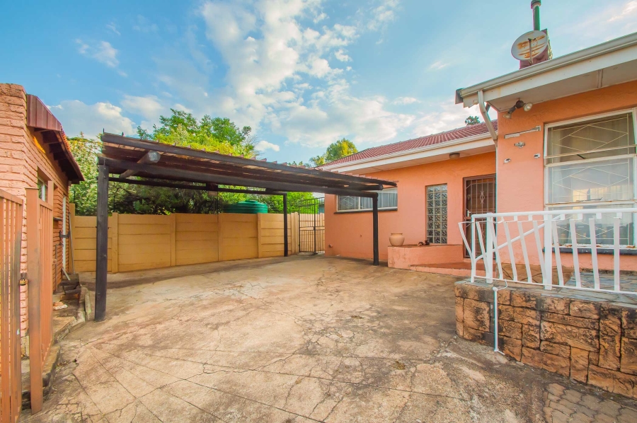 4 Bedroom Property for Sale in Noordheuwel Gauteng