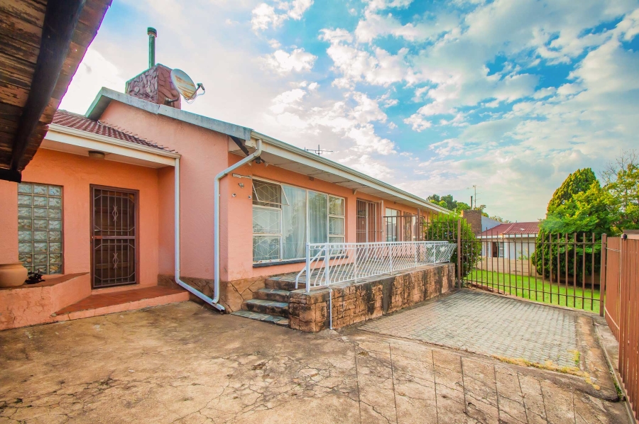 4 Bedroom Property for Sale in Noordheuwel Gauteng