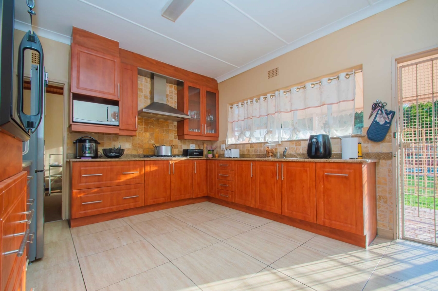 4 Bedroom Property for Sale in Noordheuwel Gauteng