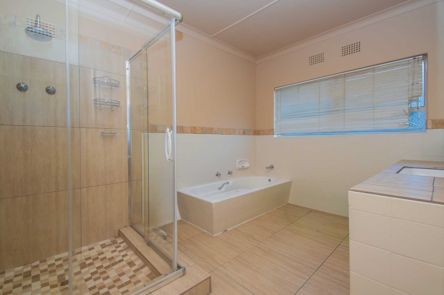 4 Bedroom Property for Sale in Noordheuwel Gauteng