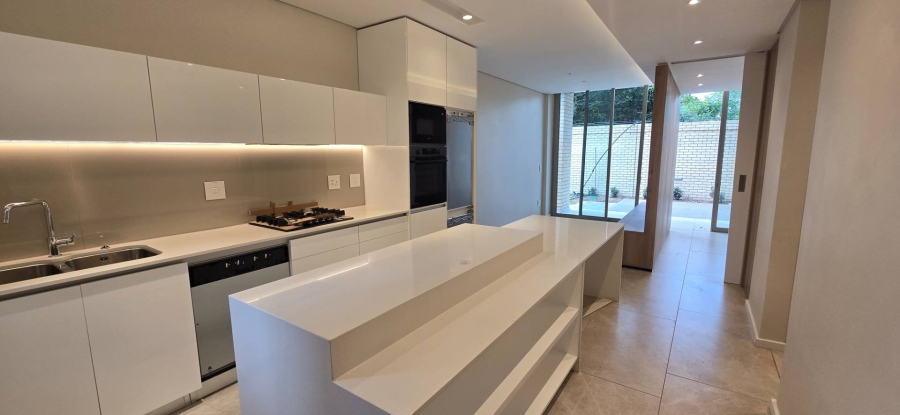To Let 1 Bedroom Property for Rent in Rosebank Gauteng
