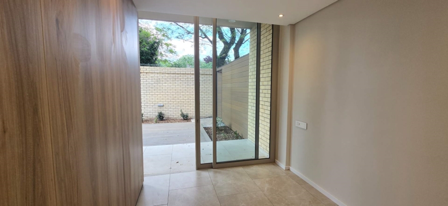To Let 1 Bedroom Property for Rent in Rosebank Gauteng