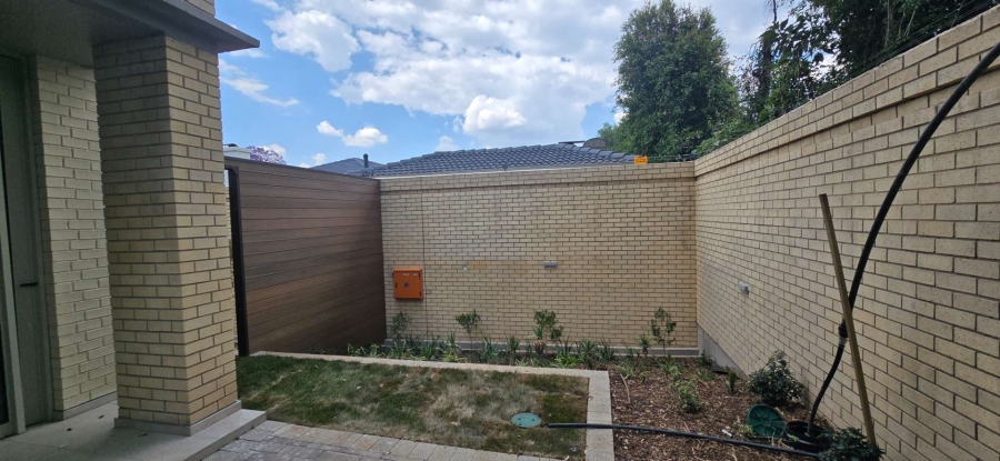 To Let 1 Bedroom Property for Rent in Rosebank Gauteng