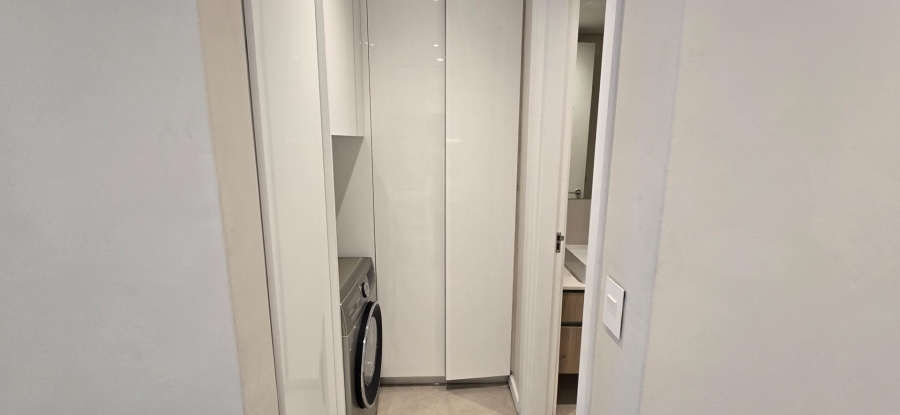 To Let 1 Bedroom Property for Rent in Rosebank Gauteng