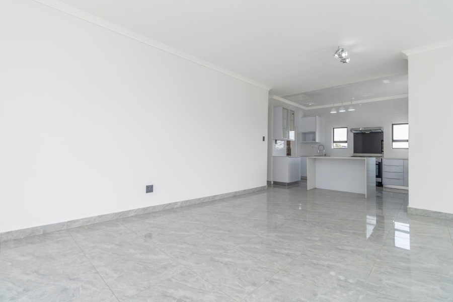 To Let 5 Bedroom Property for Rent in Helderfontein Estate Gauteng