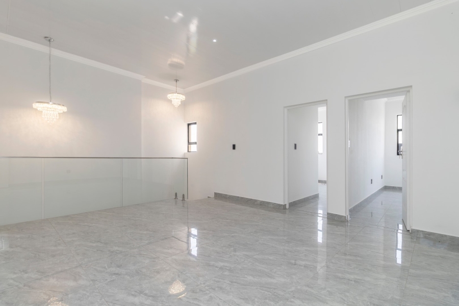 To Let 5 Bedroom Property for Rent in Helderfontein Estate Gauteng