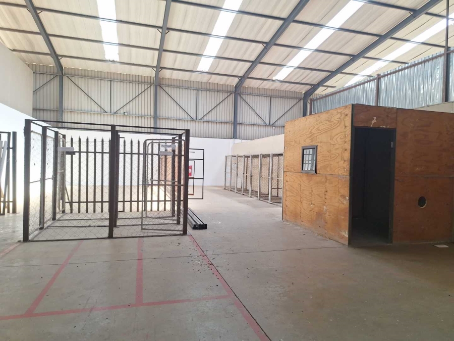 To Let Commercial Property for Rent in Kliprivier Gauteng