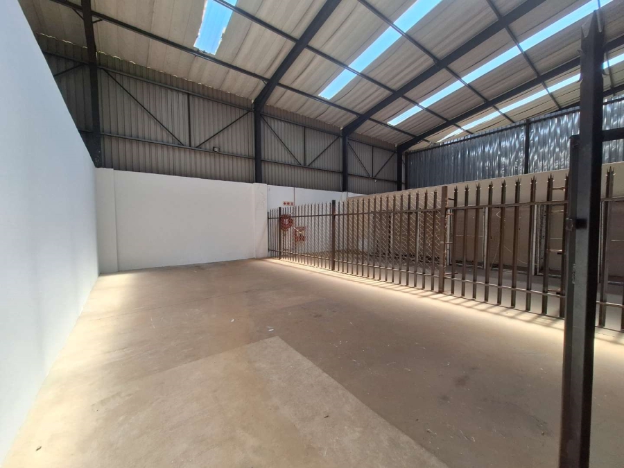 To Let Commercial Property for Rent in Kliprivier Gauteng