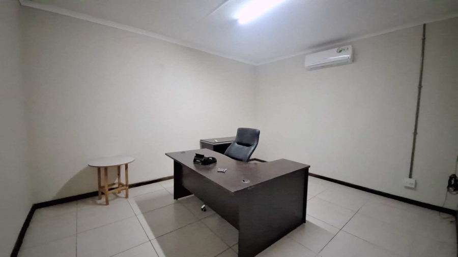 To Let Commercial Property for Rent in Kliprivier Gauteng
