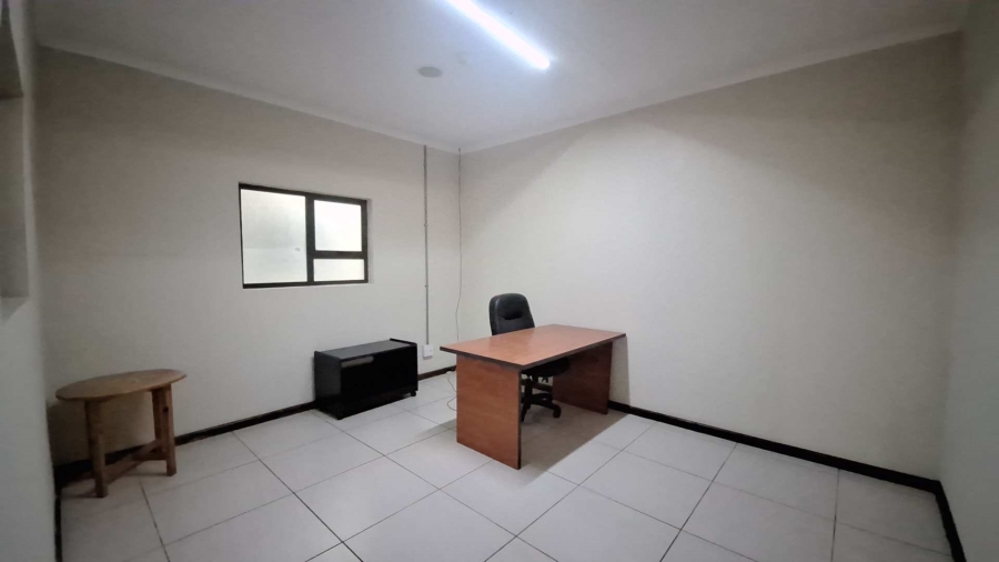 To Let Commercial Property for Rent in Kliprivier Gauteng