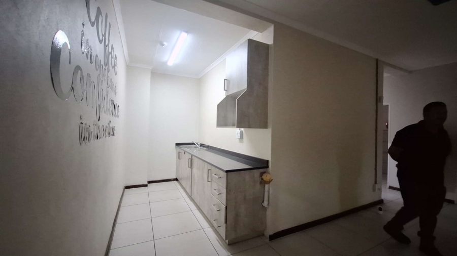 To Let Commercial Property for Rent in Kliprivier Gauteng