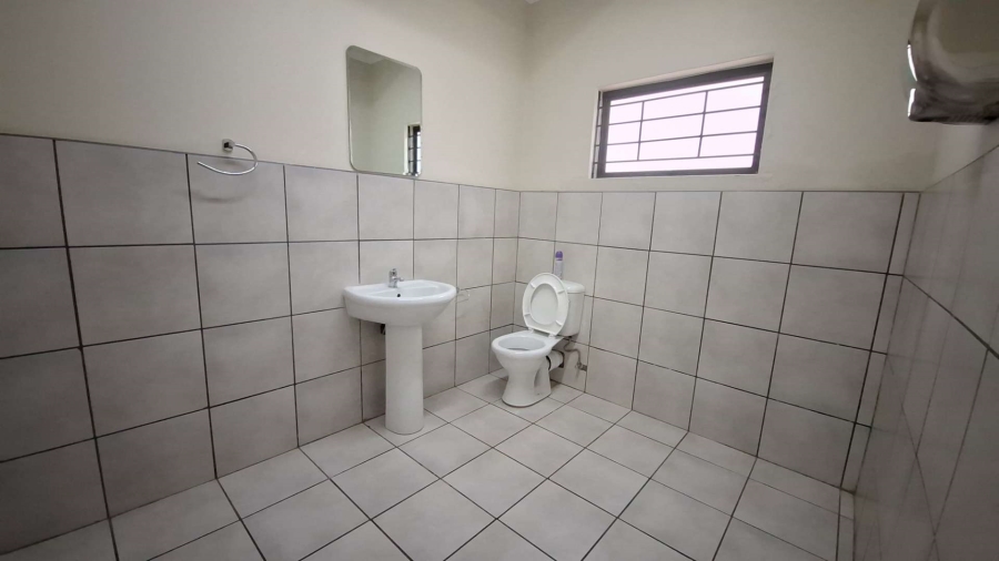 To Let Commercial Property for Rent in Kliprivier Gauteng