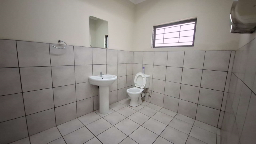 To Let Commercial Property for Rent in Kliprivier Gauteng