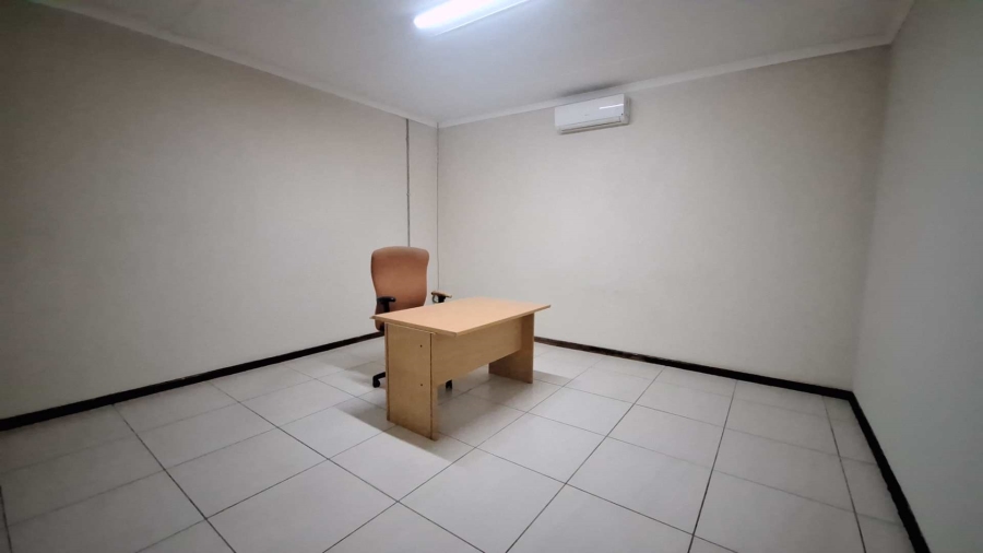 To Let Commercial Property for Rent in Kliprivier Gauteng