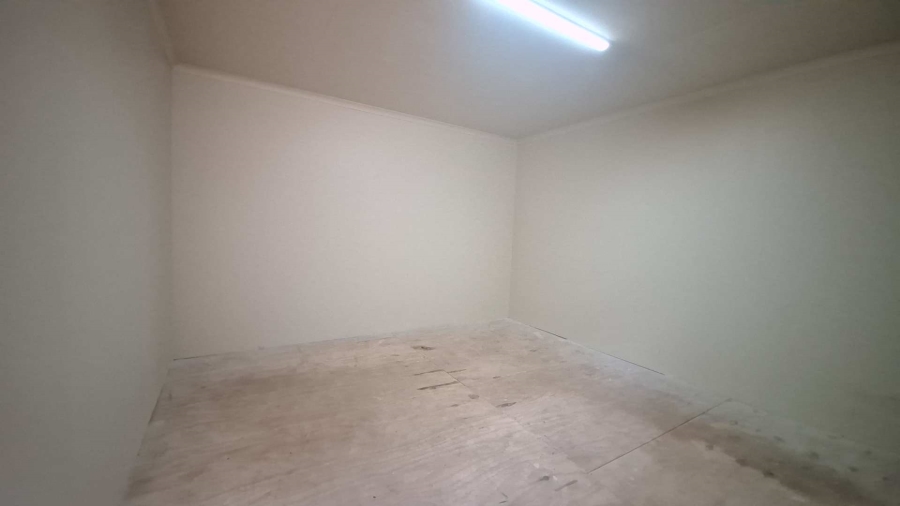 To Let Commercial Property for Rent in Kliprivier Gauteng