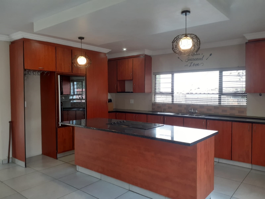 To Let 2 Bedroom Property for Rent in Randhart Gauteng