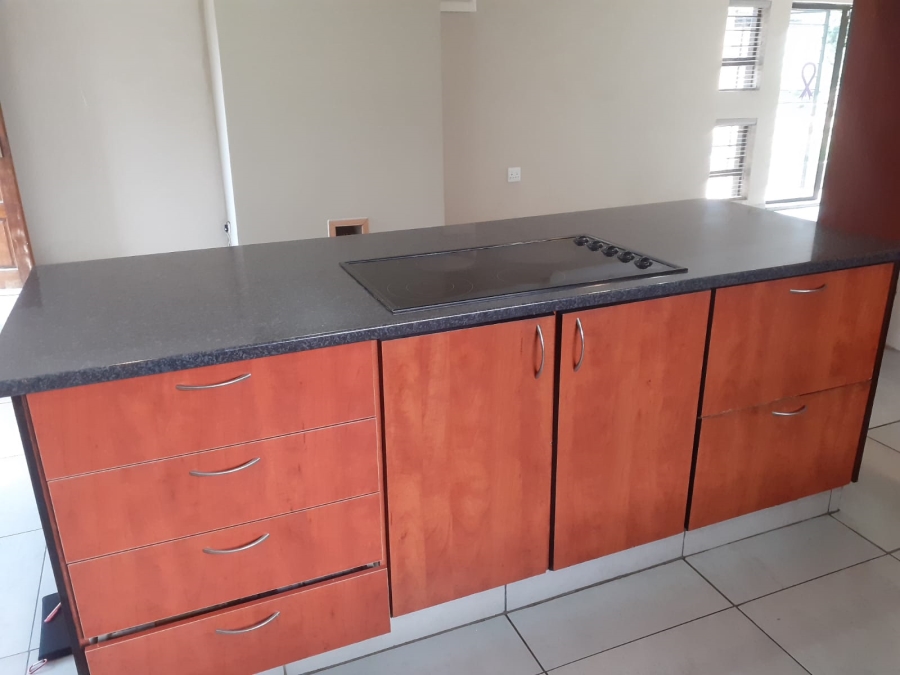 To Let 2 Bedroom Property for Rent in Randhart Gauteng