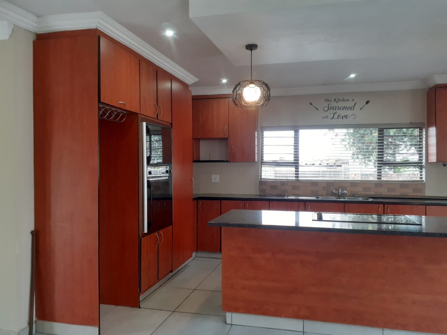 To Let 2 Bedroom Property for Rent in Randhart Gauteng