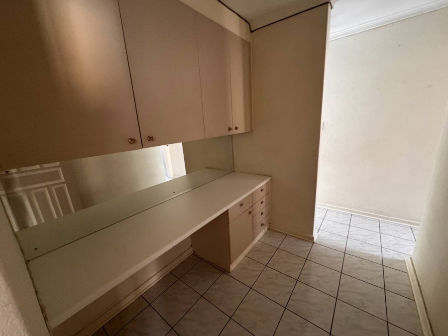 5 Bedroom Property for Sale in New Redruth Gauteng