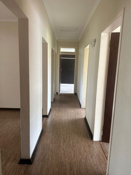 To Let 3 Bedroom Property for Rent in Discovery Gauteng
