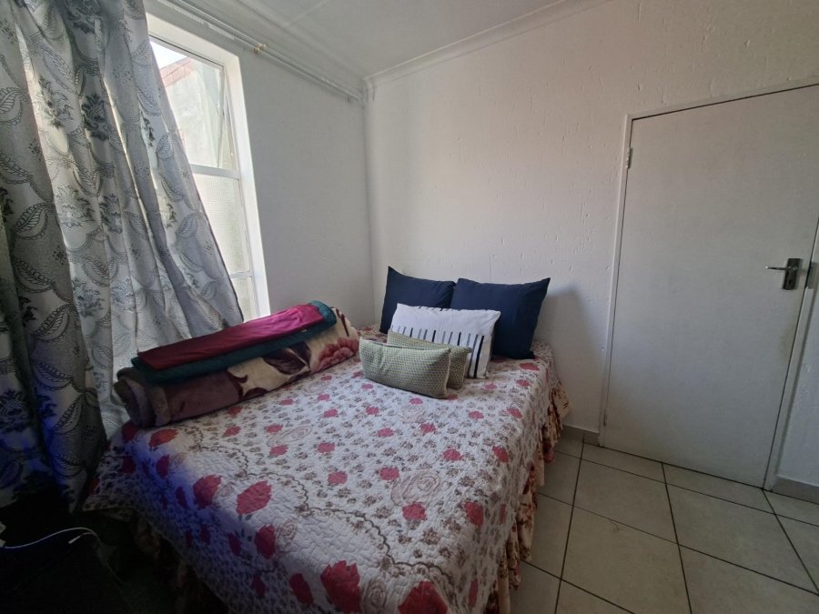 2 Bedroom Property for Sale in Buccleuch Gauteng