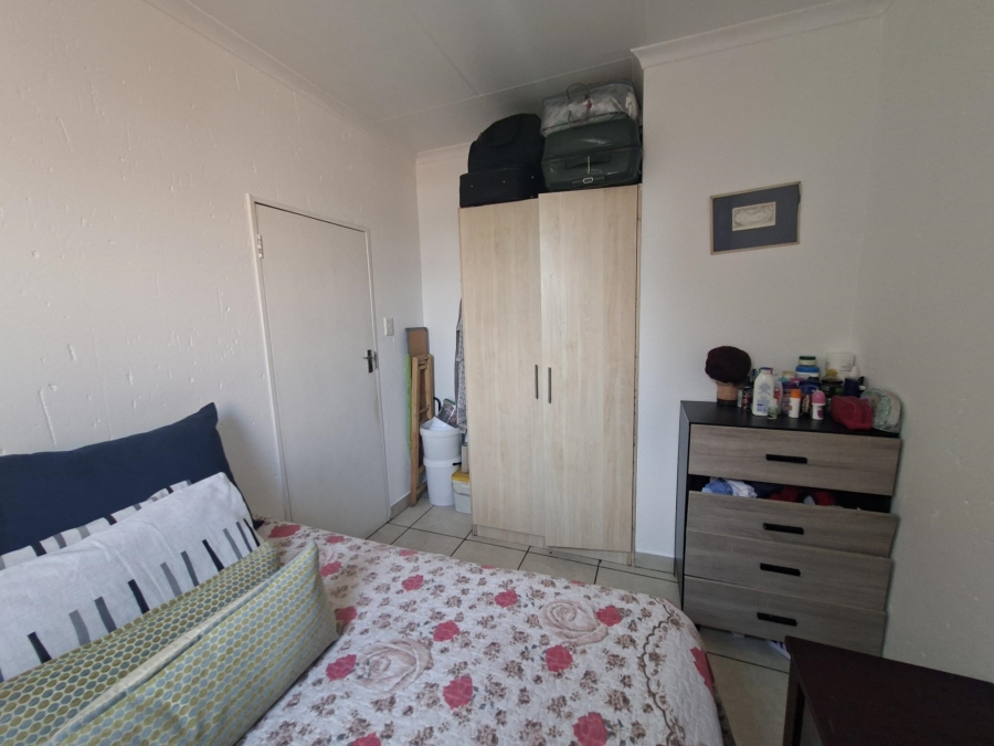2 Bedroom Property for Sale in Buccleuch Gauteng