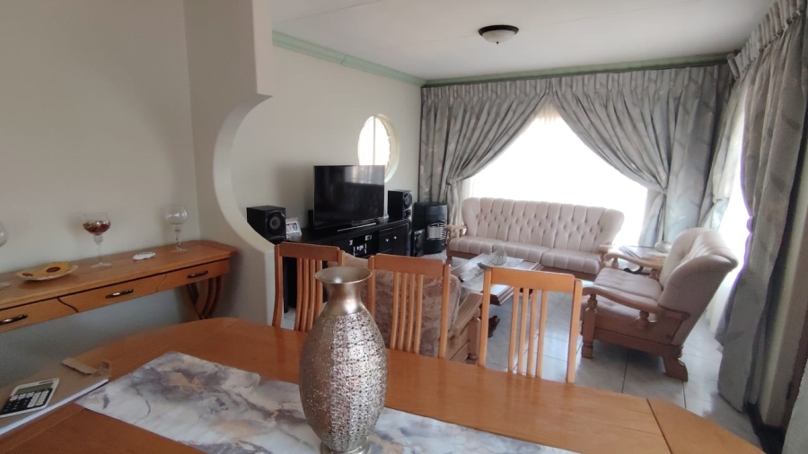 3 Bedroom Property for Sale in Eersterust Gauteng