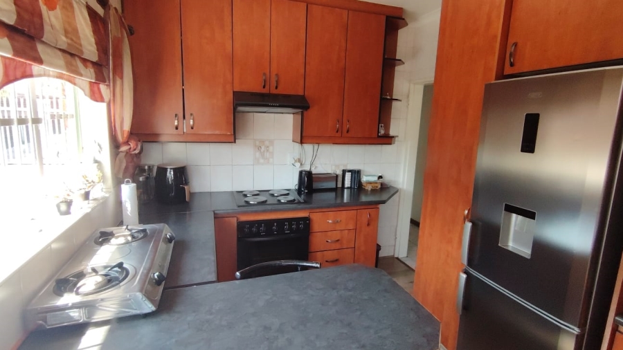 3 Bedroom Property for Sale in Eersterust Gauteng