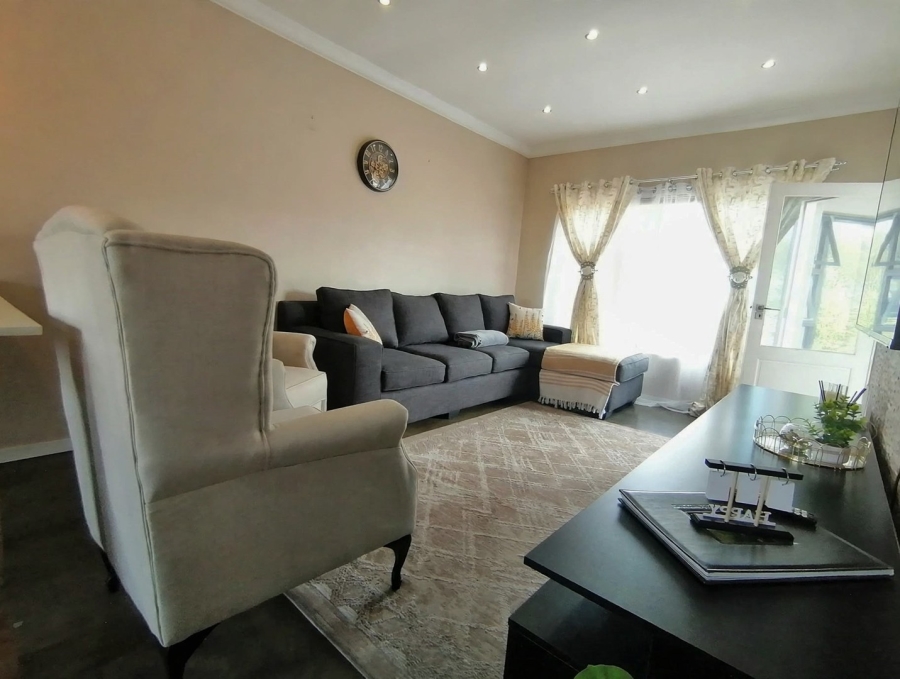 2 Bedroom Property for Sale in Glenanda Gauteng