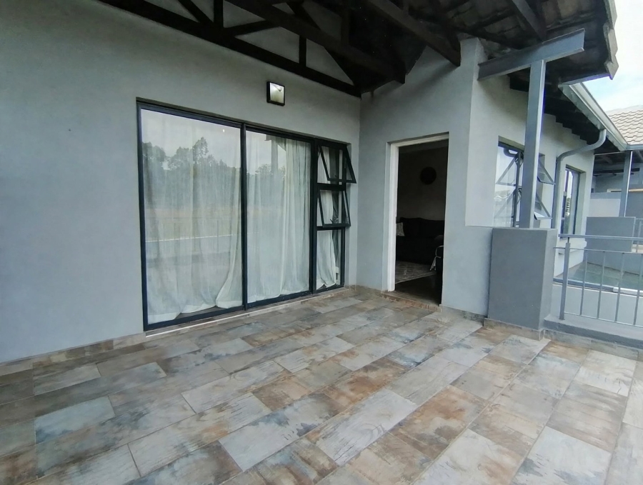 2 Bedroom Property for Sale in Glenanda Gauteng
