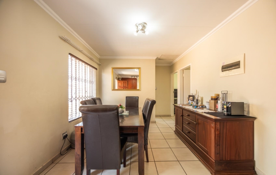 2 Bedroom Property for Sale in Equestria Gauteng