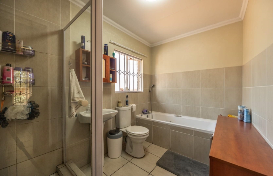 2 Bedroom Property for Sale in Equestria Gauteng