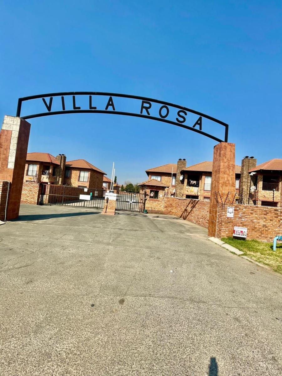 3 Bedroom Property for Sale in Edleen Gauteng
